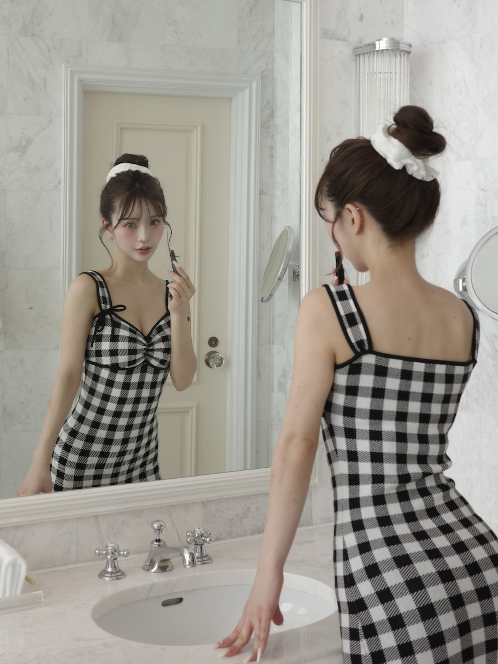 モデル:158cm(着用サイズ:FREE 着用カラー:BLK)