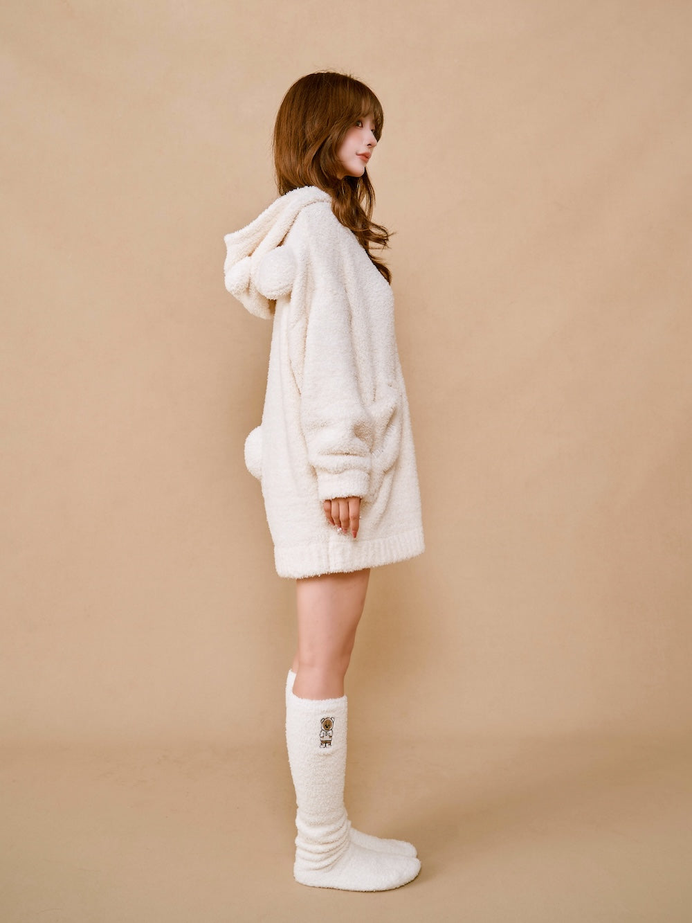 モデル:158cm(着用サイズ:FREE 着用カラー:IVO)