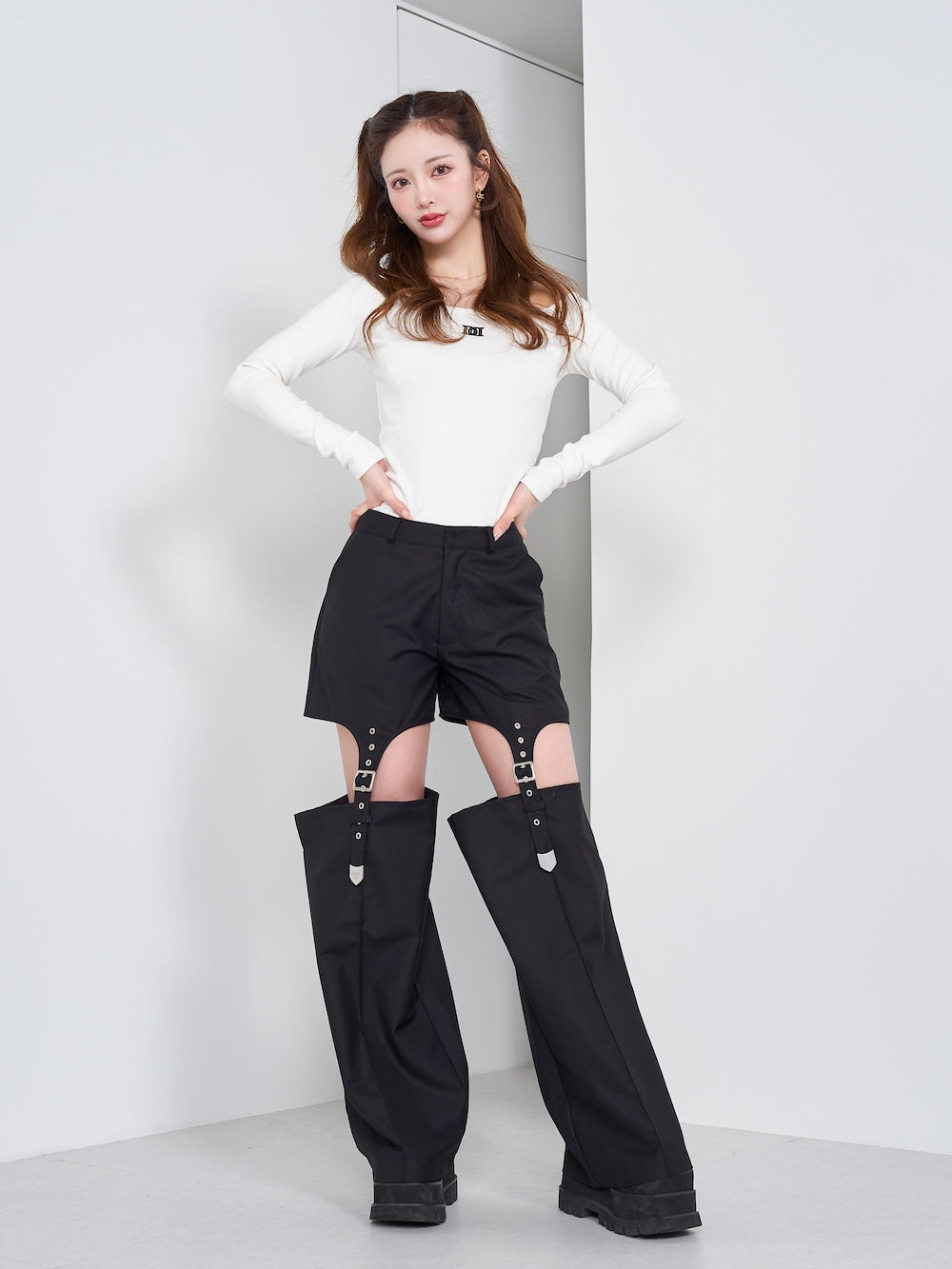 モデル:158cm(着用サイズ:S 着用カラー:BLK)