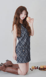 モデル:158cm(着用サイズ:FREE 着用カラー:IND)
