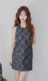 モデル:158cm(着用サイズ:FREE 着用カラー:IND)