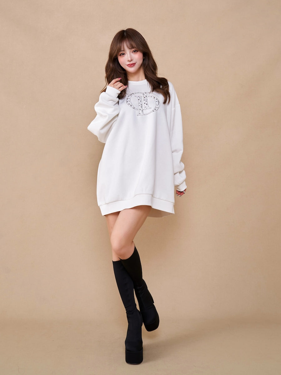 モデル:158cm(着用サイズ:FREE 着用カラー:WHT)