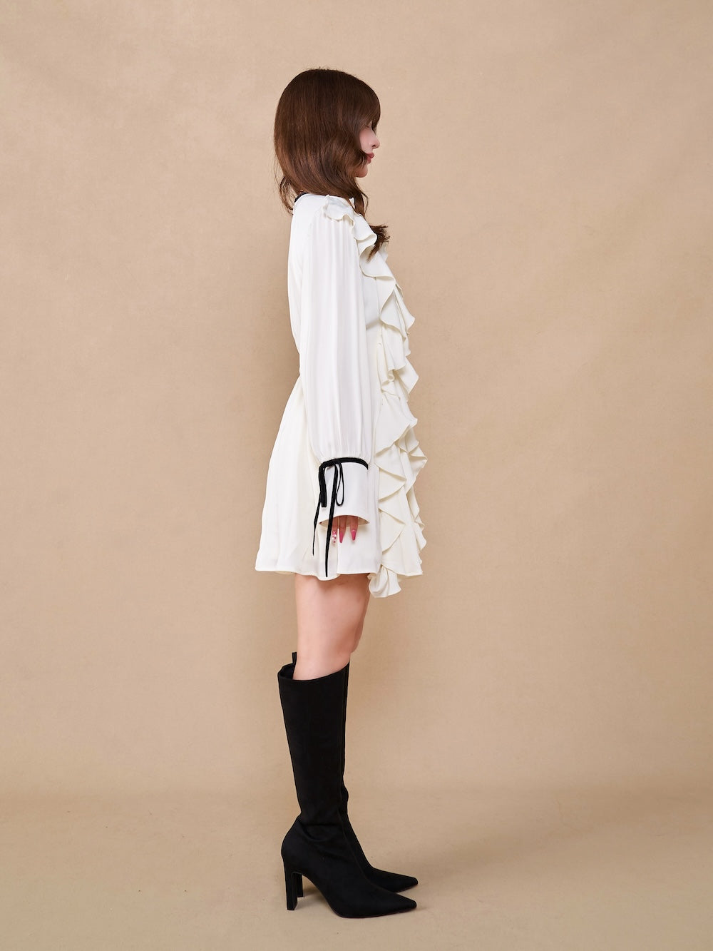 モデル:158cm(着用サイズ:FREE 着用カラー:WHT)