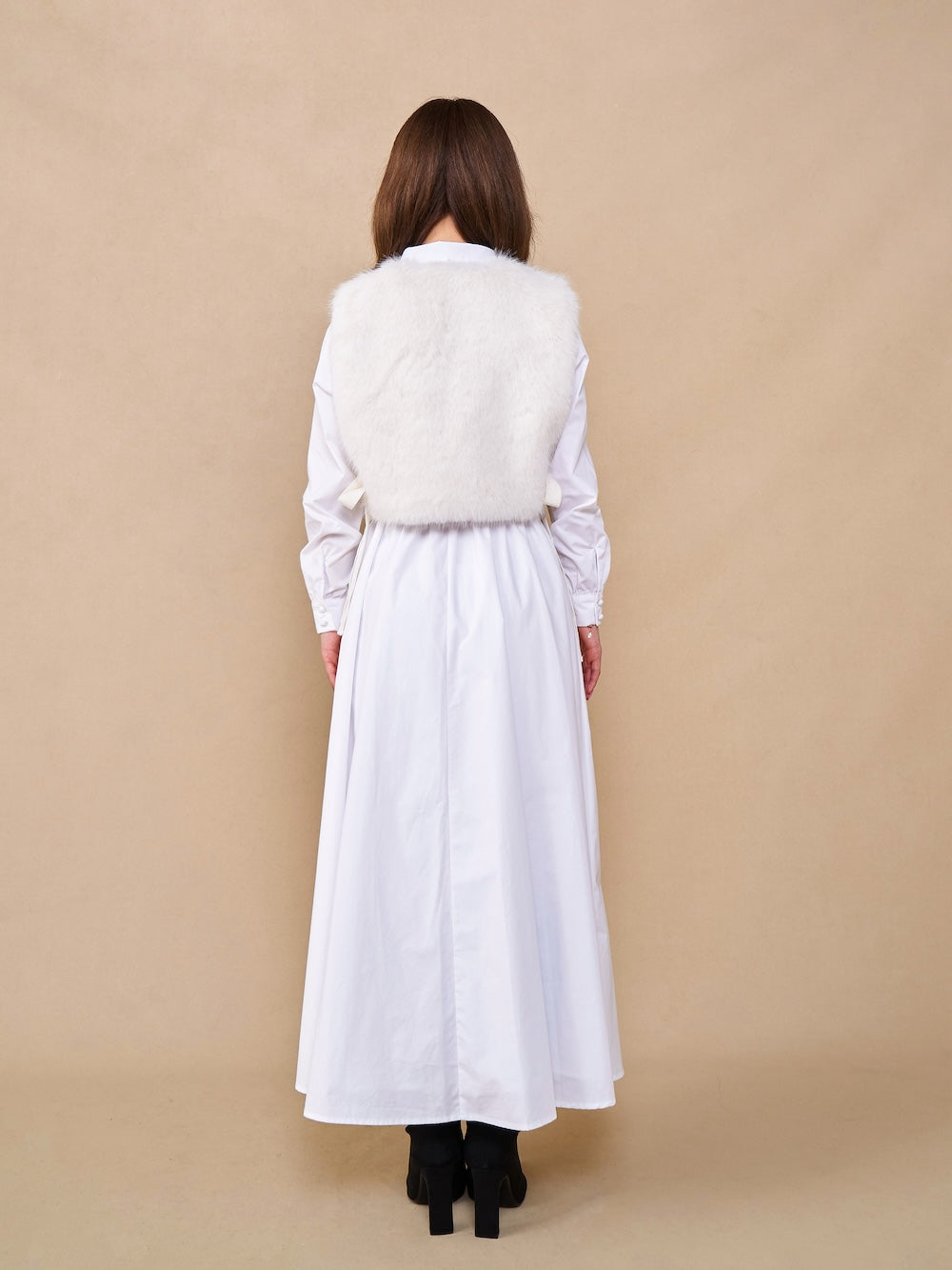 モデル:158cm(着用サイズ:FREE 着用カラー:WHT)