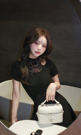 モデル:158cm(着用サイズ:FREE 着用カラー:BLK)
