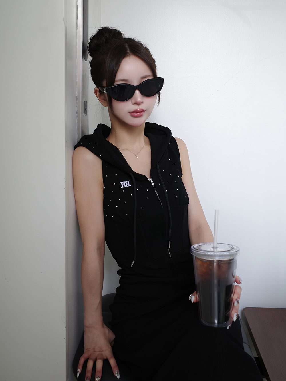 モデル:158cm(着用サイズ:FREE 着用カラー:BLK)