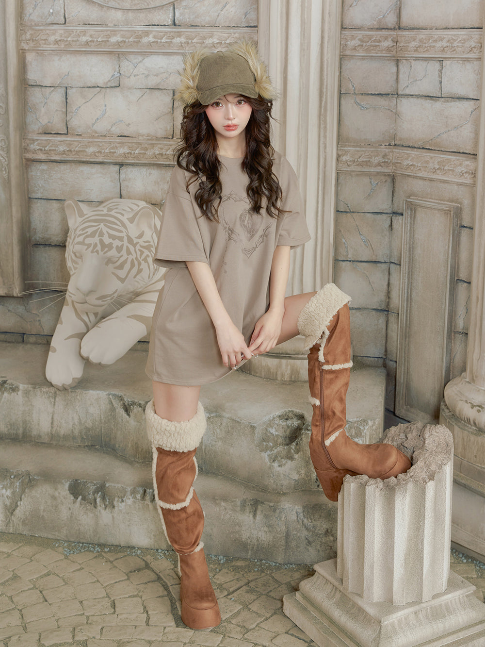 モデル:158cm(着用サイズ:FREE 着用カラー:G-BEG)