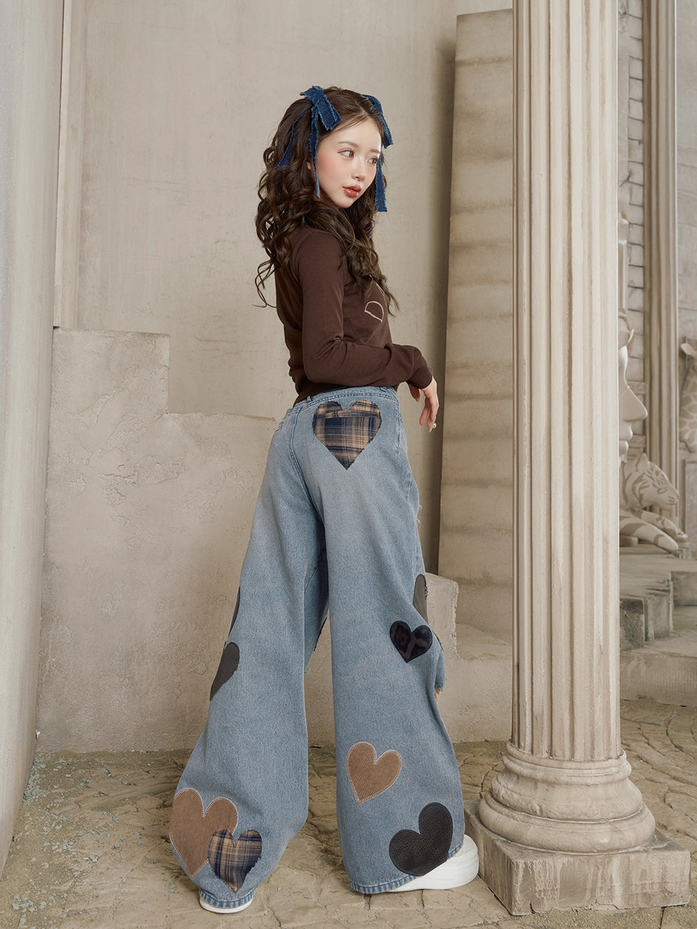 モデル:158cm(着用サイズ:S 着用カラー:BLU)