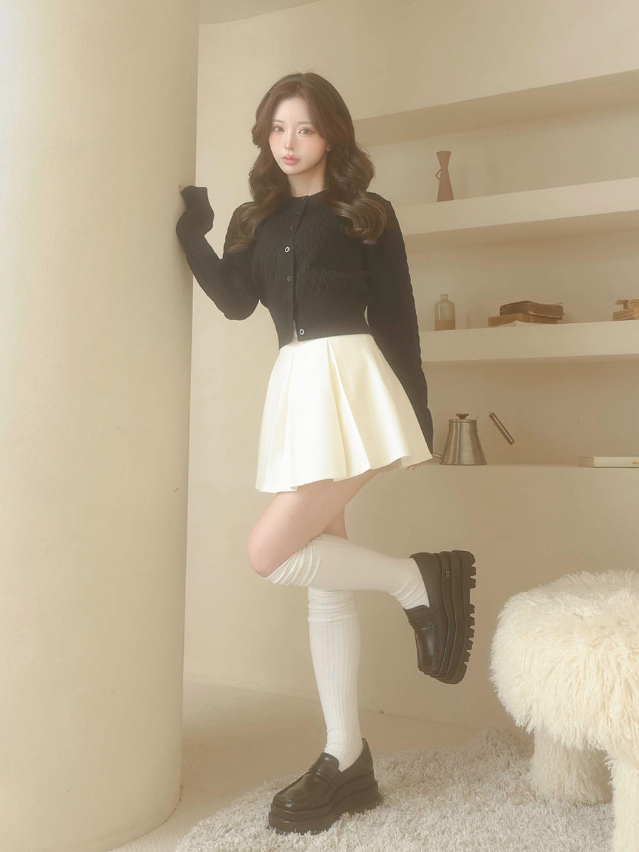 モデル:158cm(着用サイズ:FREE 着用カラー:BLK)