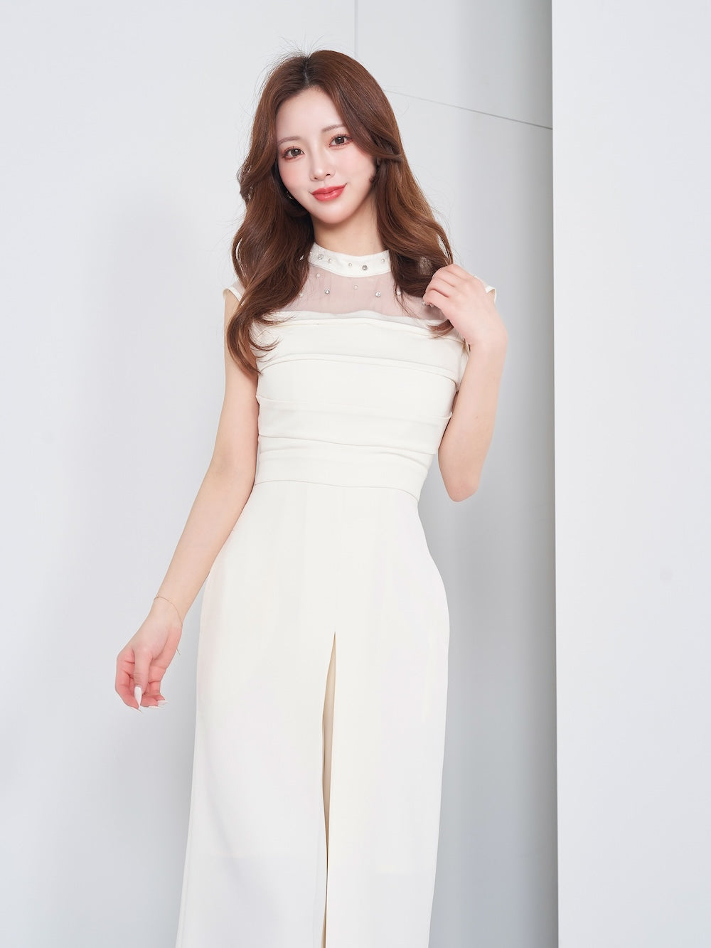 モデル:158cm(着用サイズ:FREE 着用カラー:WHT)