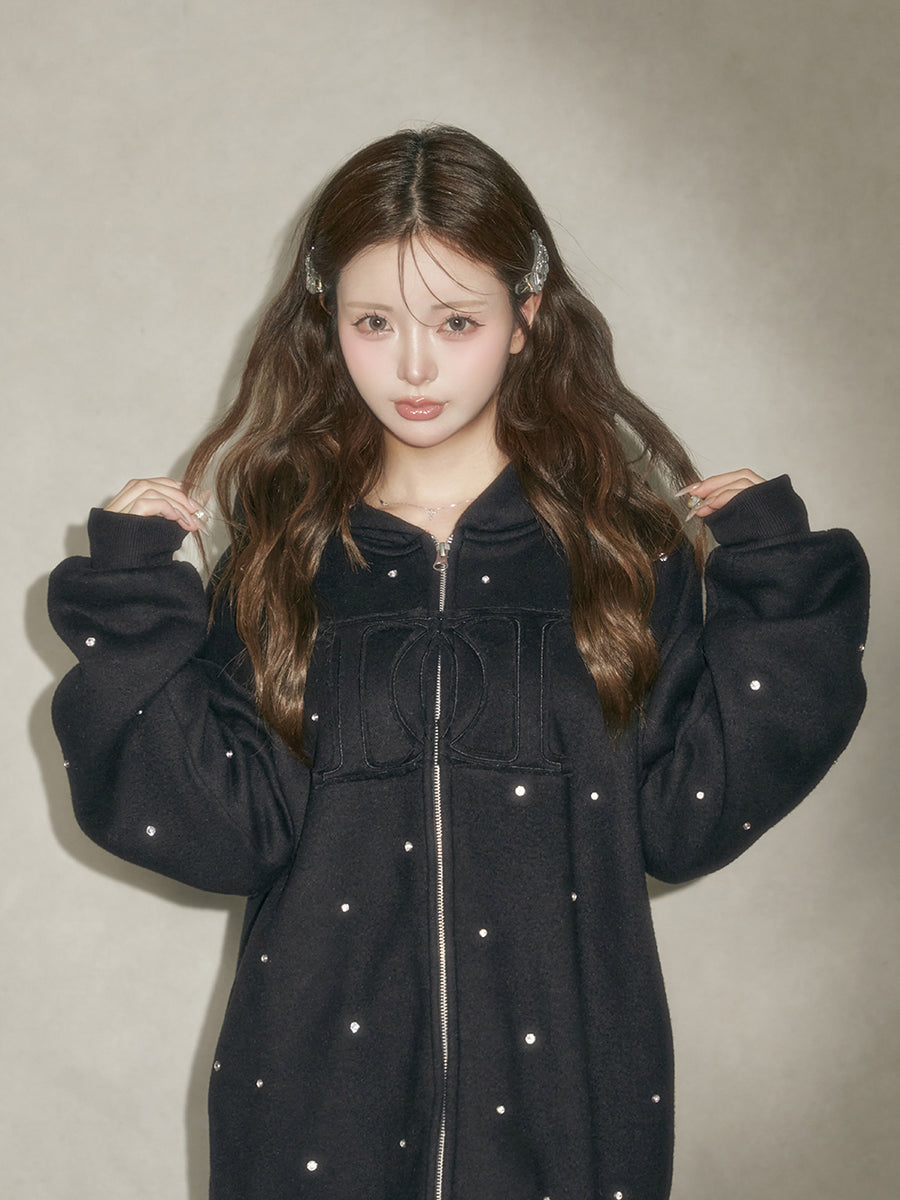 モデル:158cm(着用サイズ:FREE 着用カラー:BLK)