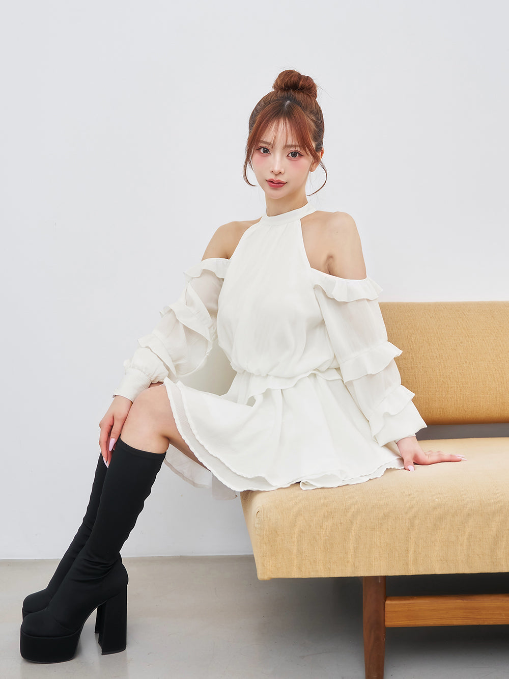 モデル:158cm(着用サイズ:FREE 着用カラー:WHT)