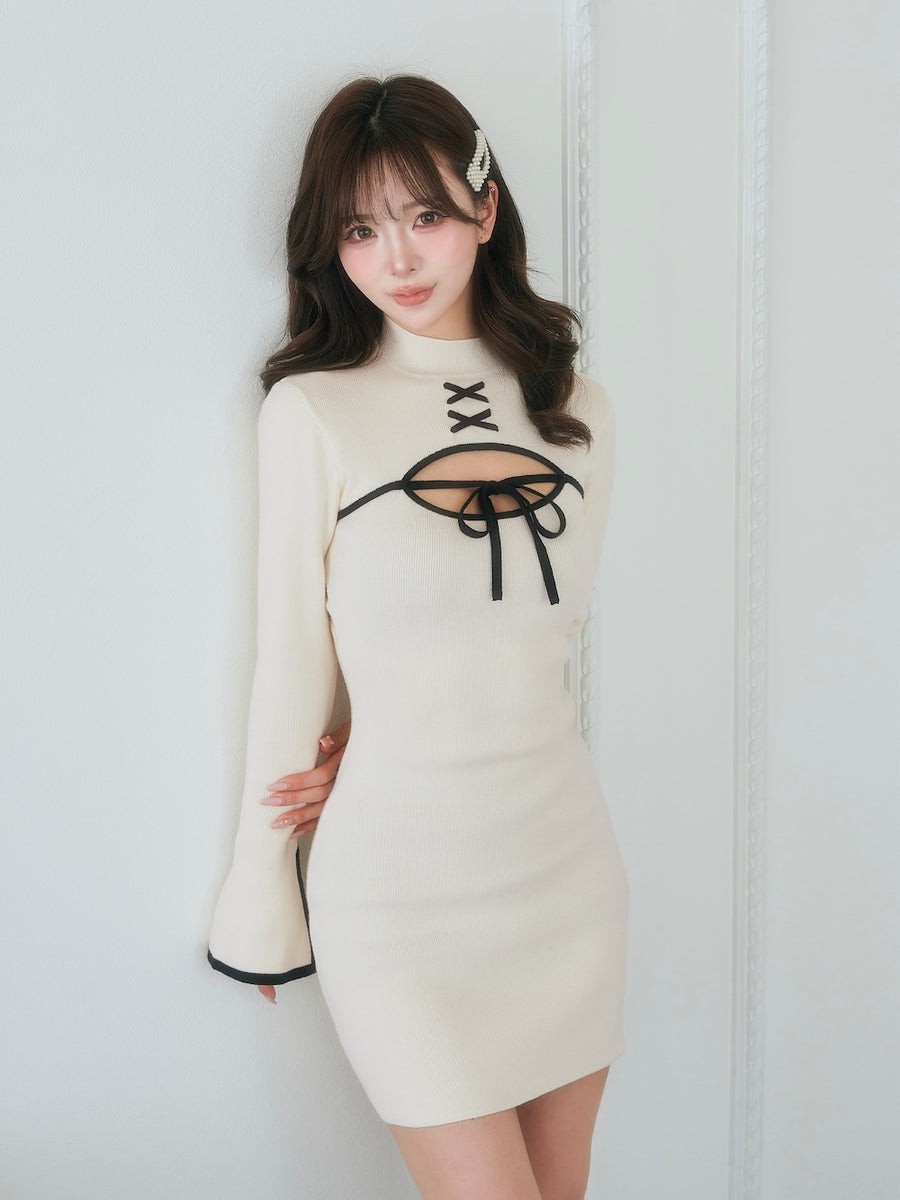 モデル:158cm(着用サイズ:FREE 着用カラー:IVO)
