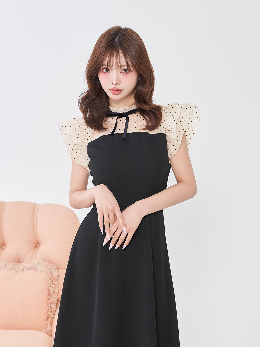 モデル:158cm(着用サイズ:FREE 着用カラー:BLK)