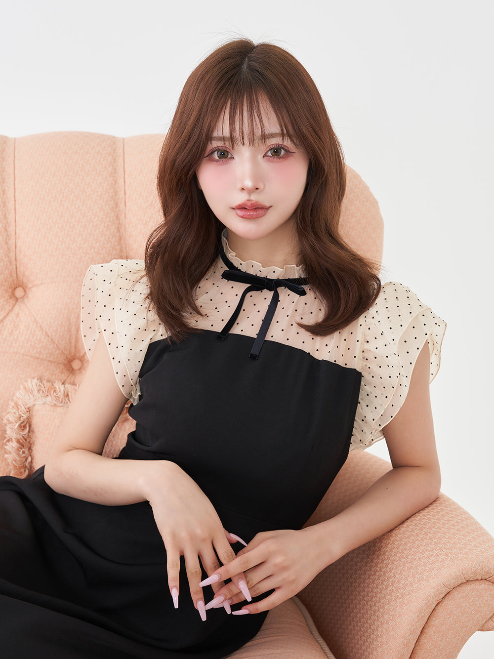 モデル:158cm(着用サイズ:FREE 着用カラー:BLK)
