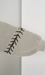 モデル:158cm(着用サイズ:FREE 着用カラー:GRY)