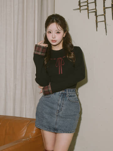 モデル:158cm(着用サイズ:FREE 着用カラー:BLK)