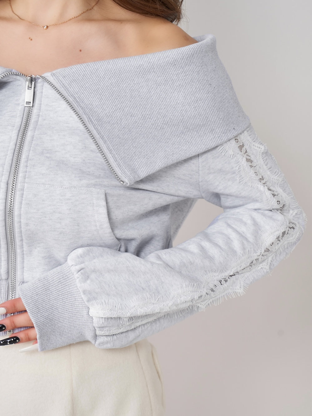 モデル:158cm(着用サイズ:FREE 着用カラー:L-GRY)
