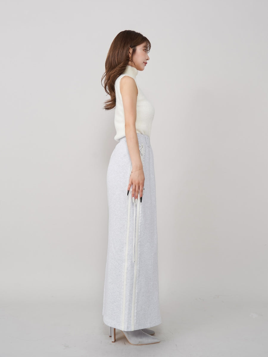 モデル:158cm(着用サイズ:FREE 着用カラー:L-GRY)