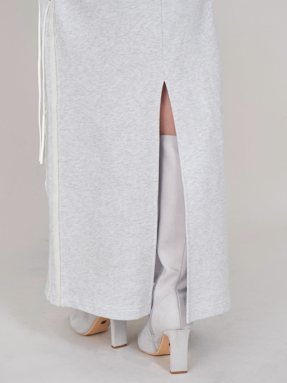 モデル:158cm(着用サイズ:FREE 着用カラー:L-GRY)