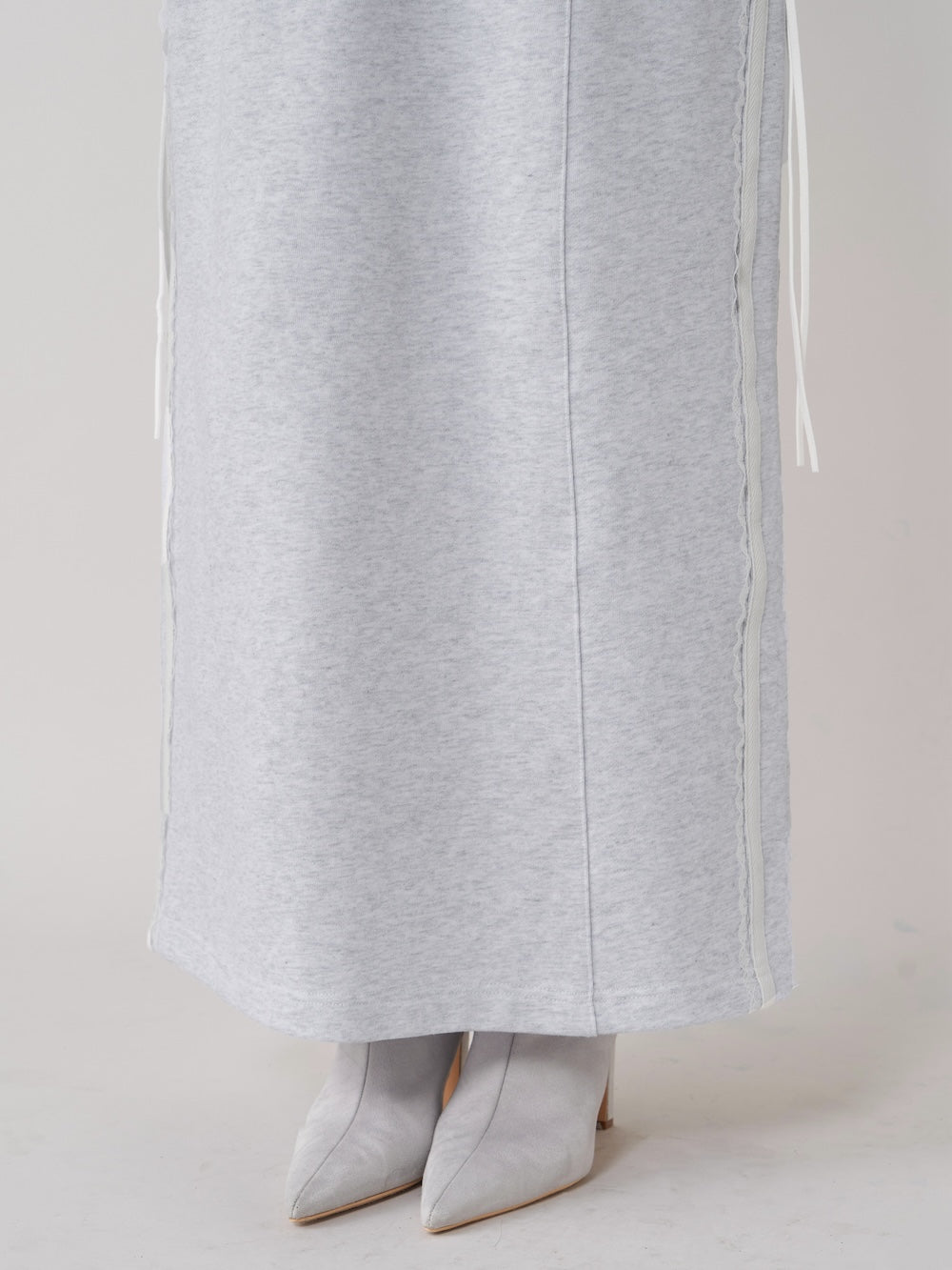 モデル:158cm(着用サイズ:FREE 着用カラー:L-GRY)