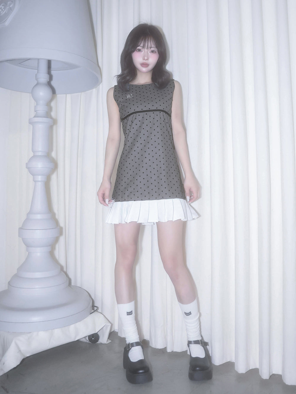 モデル:158cm(着用サイズ:FREE 着用カラー:GRY)