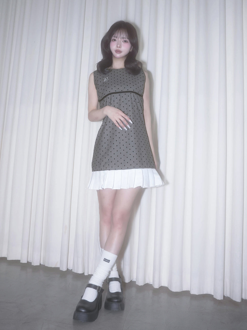 モデル:158cm(着用サイズ:FREE 着用カラー:GRY)