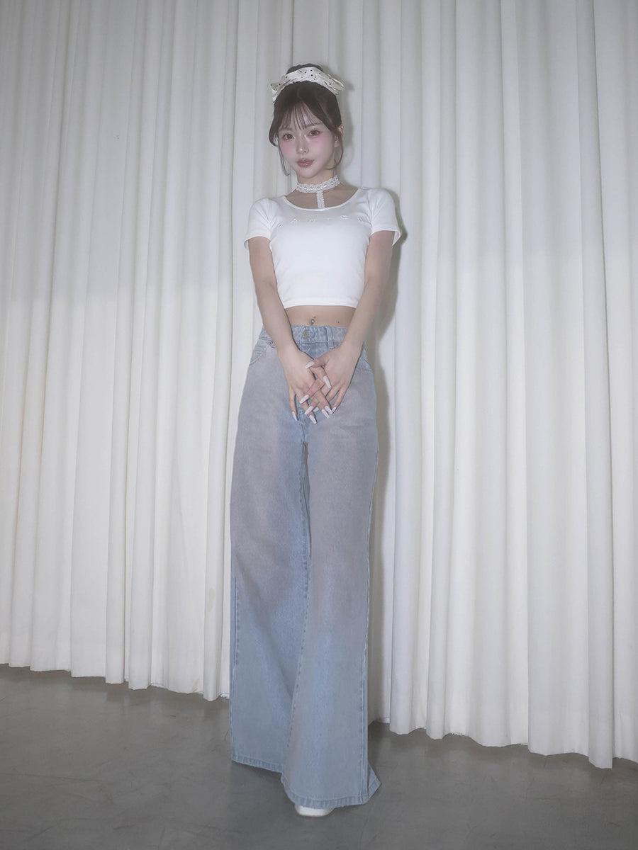 モデル:158cm(着用サイズ:FREE 着用カラー:WHT)