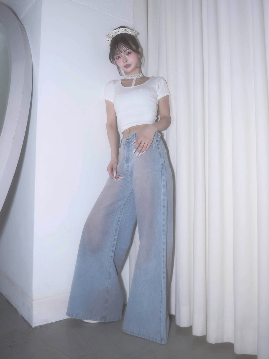 モデル:158cm(着用サイズ:FREE 着用カラー:WHT)
