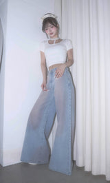 モデル:158cm(着用サイズ:FREE 着用カラー:WHT)