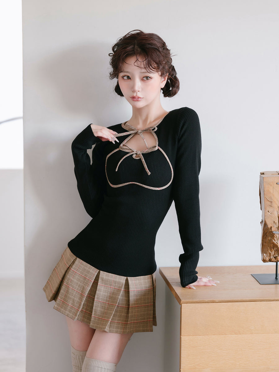 モデル:158cm(着用サイズ:FREE 着用カラー:BLK)