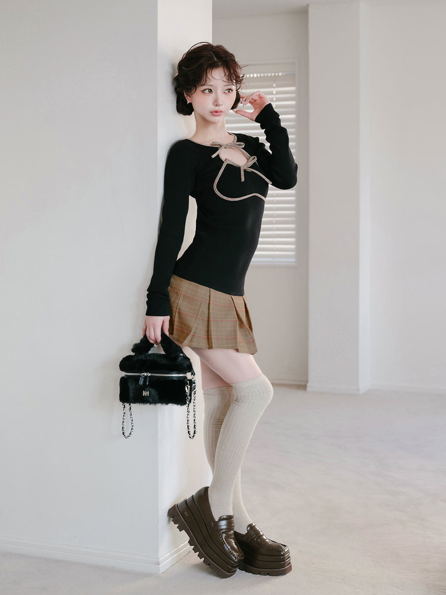 モデル:158cm(着用サイズ:FREE 着用カラー:BLK)