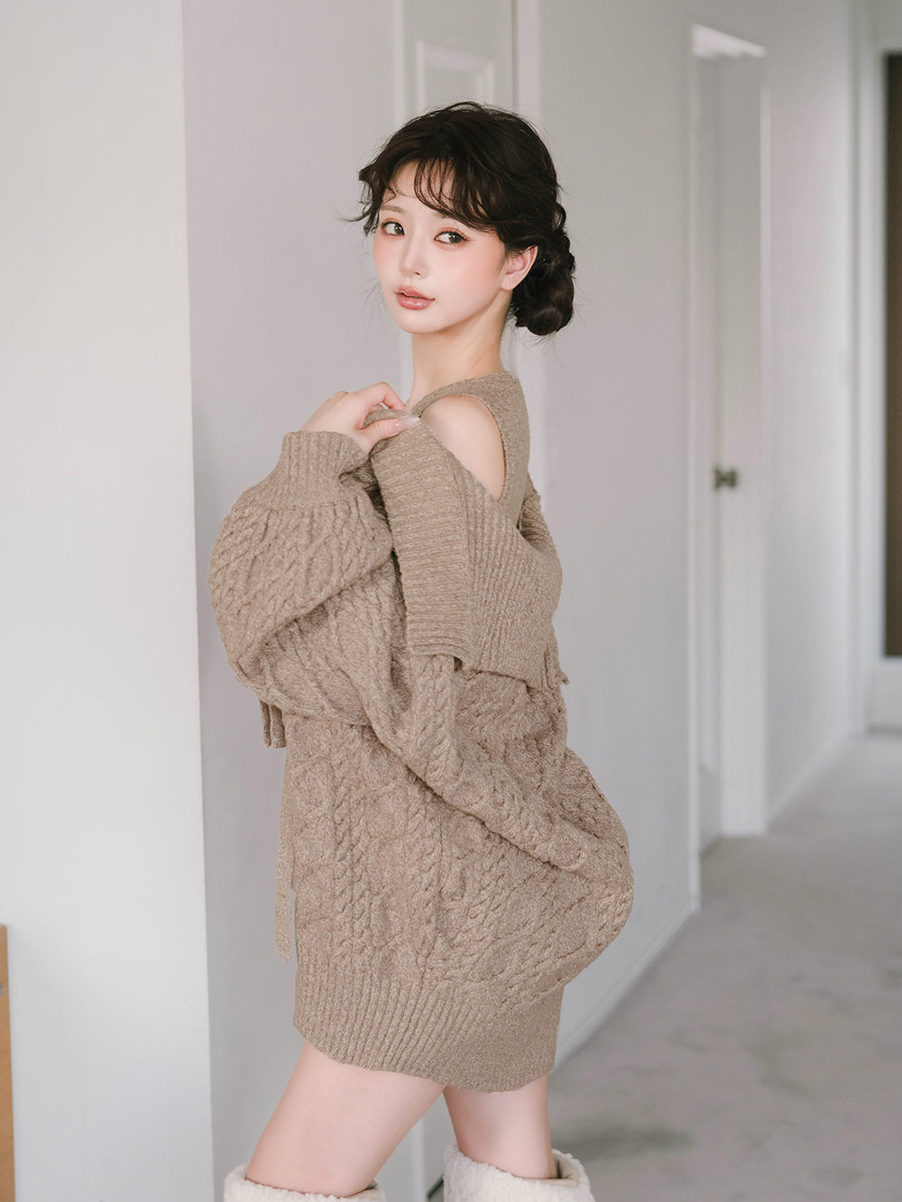 モデル:158cm(着用サイズ:FREE 着用カラー:MOC)