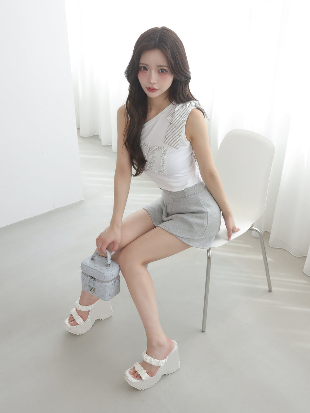 モデル:158cm(着用サイズ:FREE 着用カラー:WHT)