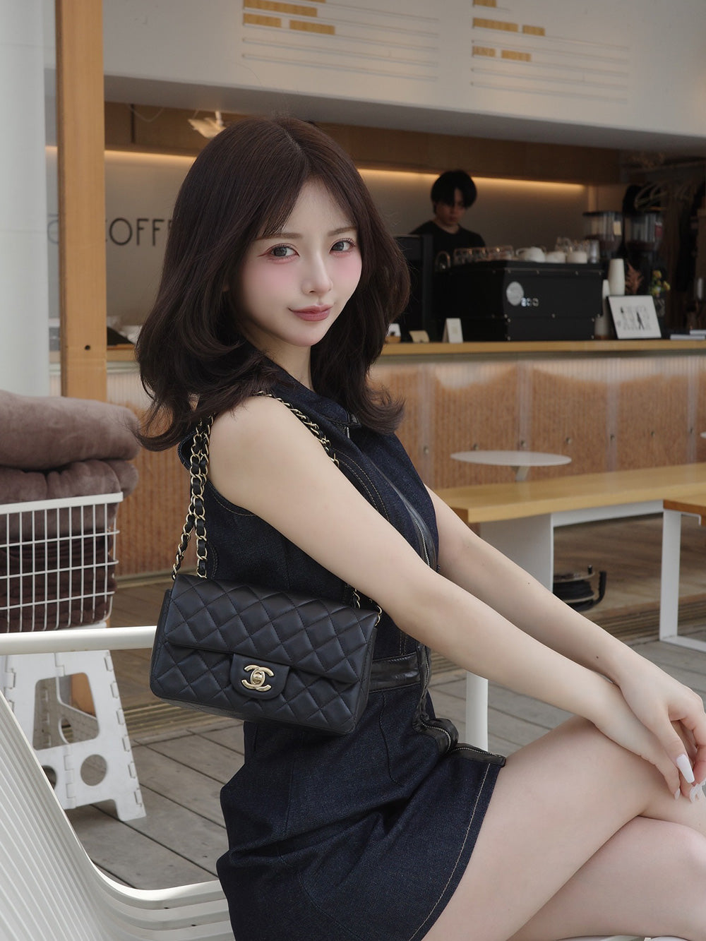 モデル:158cm(着用サイズ:FREE 着用カラー:IND)