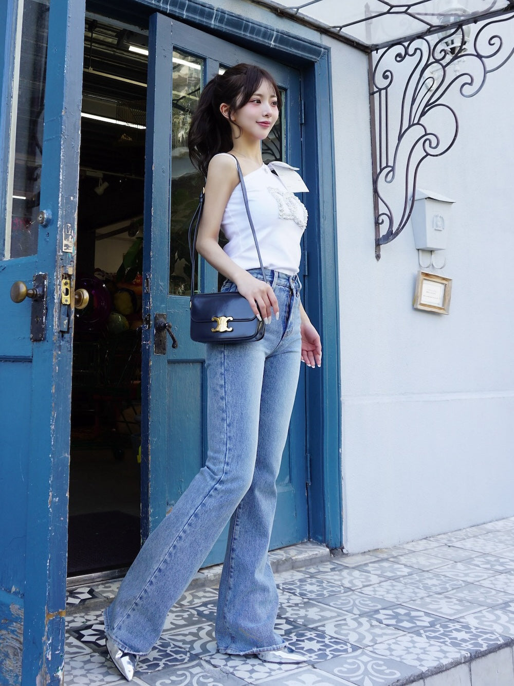 モデル:158cm(着用サイズ:FREE 着用カラー:WHT)
