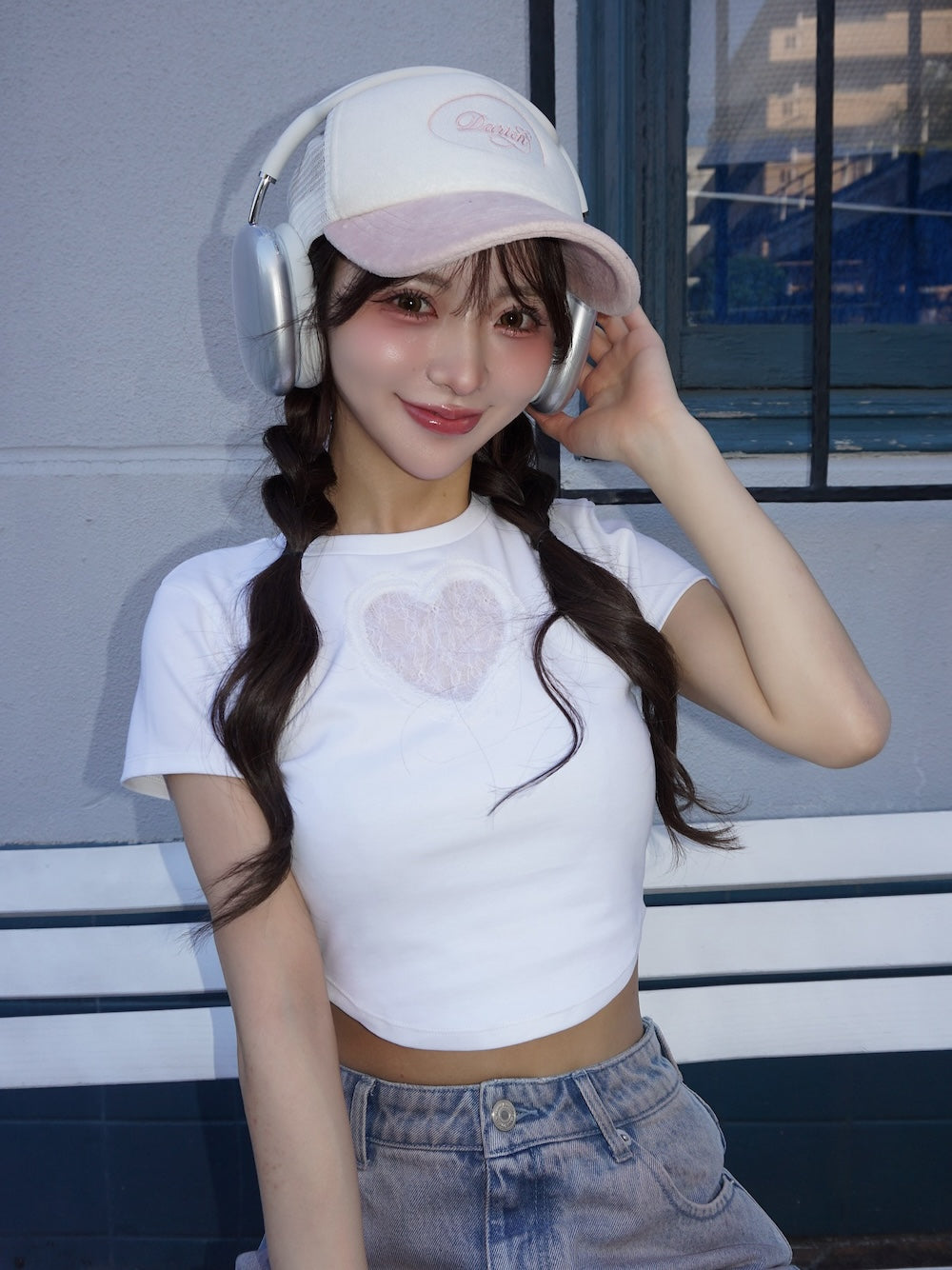 モデル:158cm(着用サイズ:FREE 着用カラー:WHT)