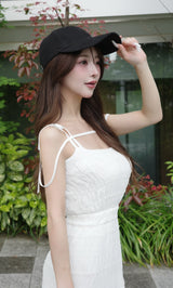 モデル:158cm(着用サイズ:FREE 着用カラー:WHT)