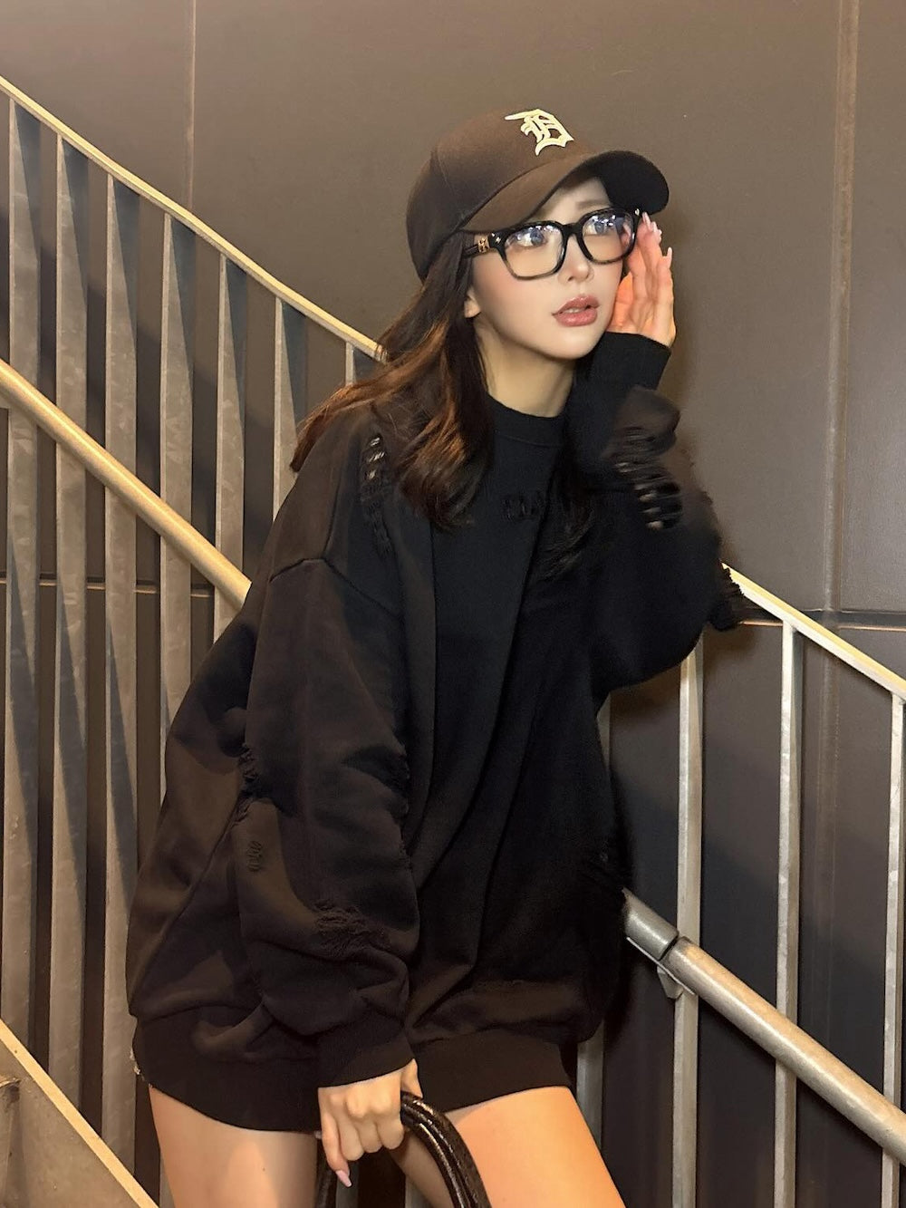 モデル:158cm(着用サイズ:FREE 着用カラー:BLK)