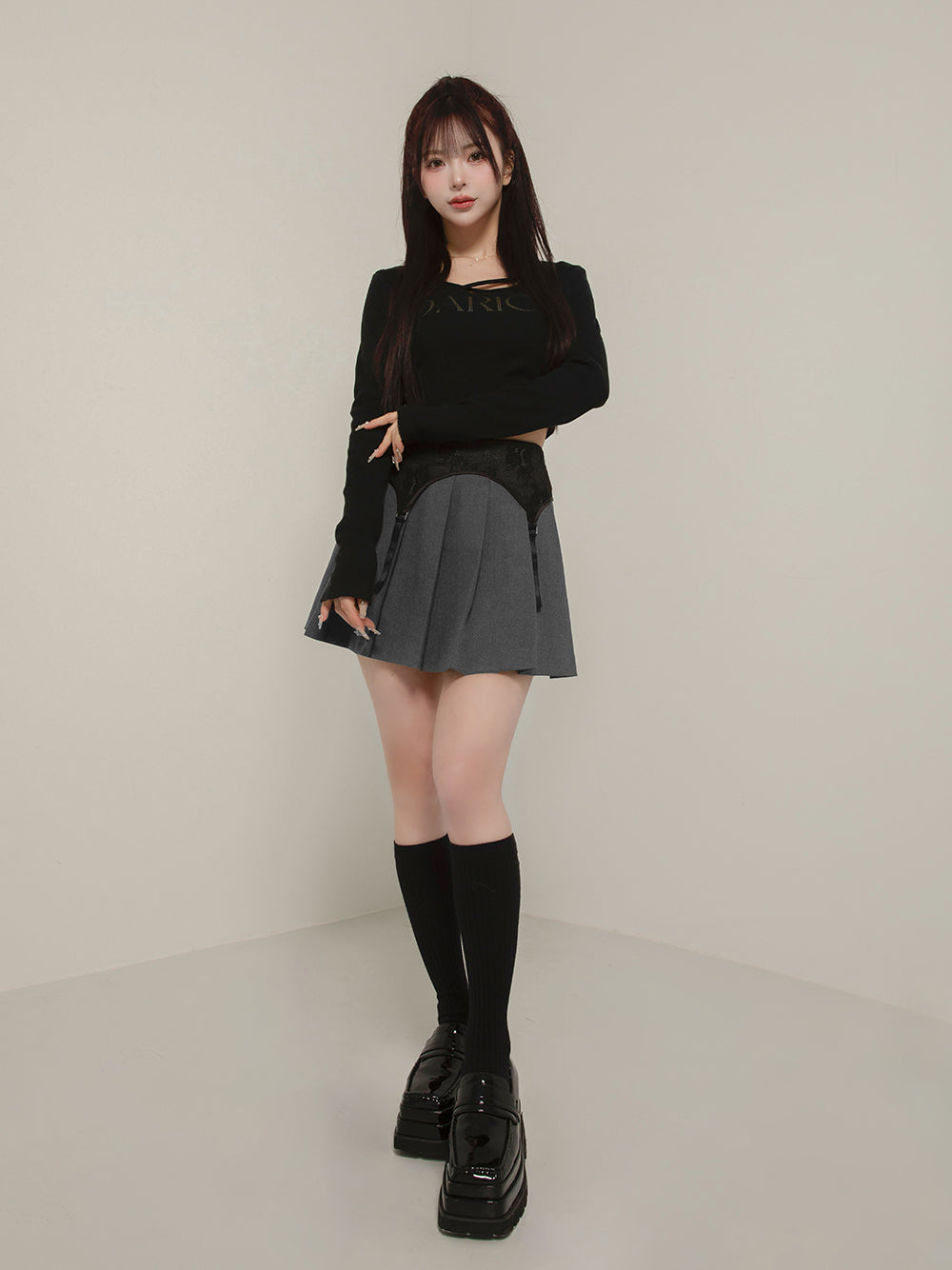 モデル:158cm(着用サイズ:S 着用カラー:GRY)