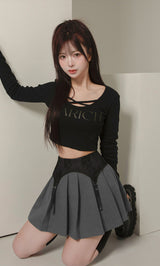 モデル:158cm(着用サイズ:FREE 着用カラー:BLK)