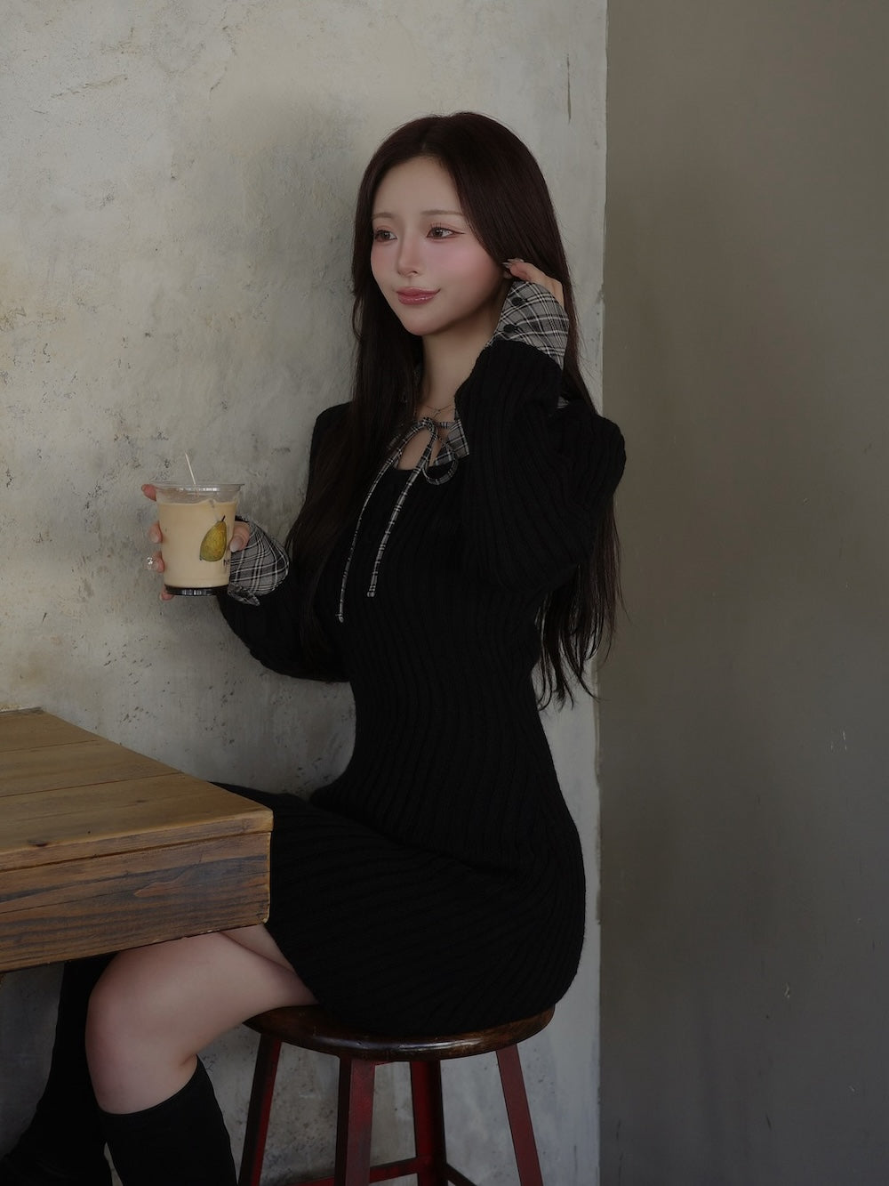 モデル:158cm(着用サイズ:FREE 着用カラー:BLK)