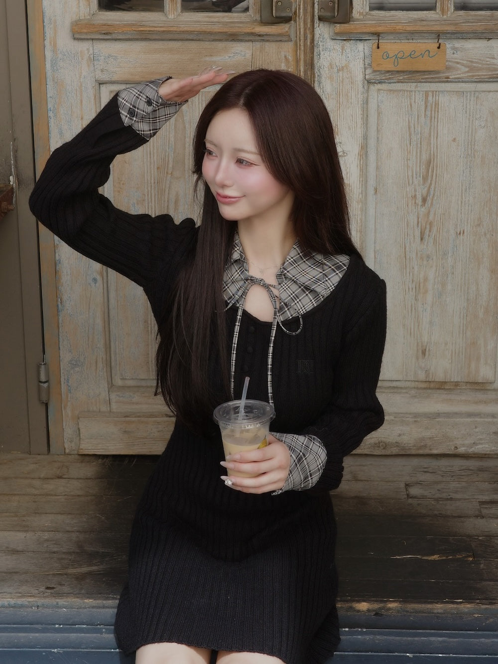 モデル:158cm(着用サイズ:FREE 着用カラー:BLK)