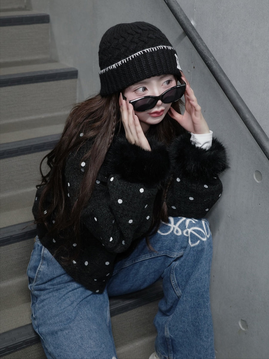 モデル:158cm(着用サイズ:FREE 着用カラー:BLK)