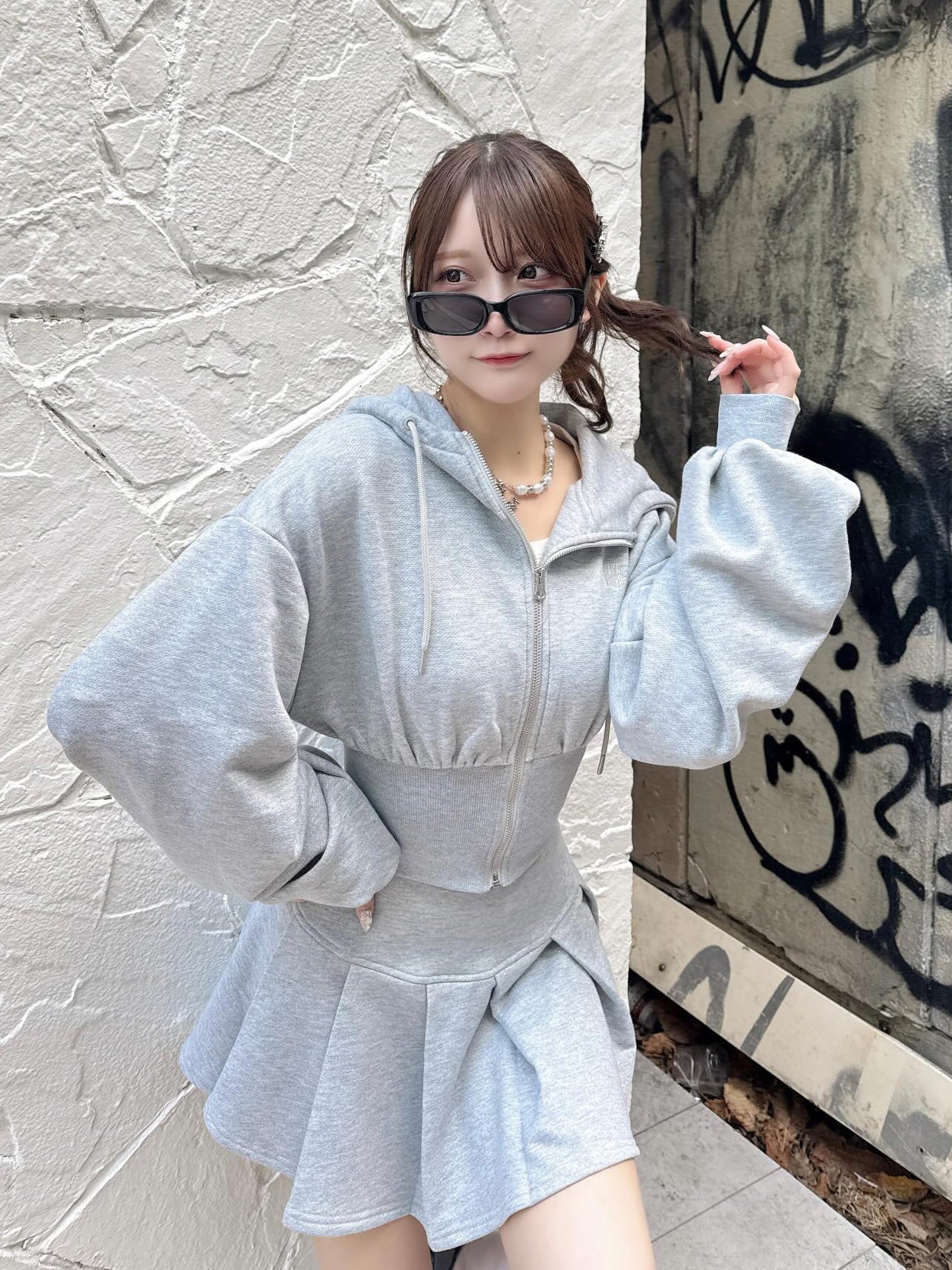 モデル:162cm(着用サイズ:FREE 着用カラー:GRY)