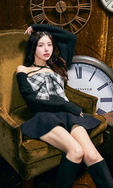 モデル:160cm(着用サイズ:FREE 着用カラー:BLK)