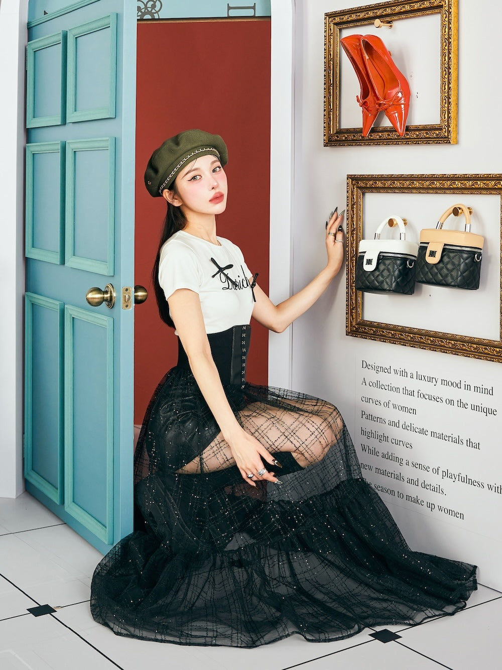 モデル:160cm(着用サイズ:FREE 着用カラー:BLK)