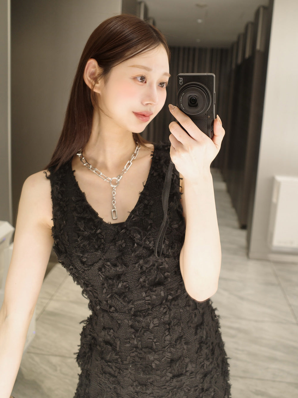 モデル:163cm(着用サイズ:FREE 着用カラー:BLK)