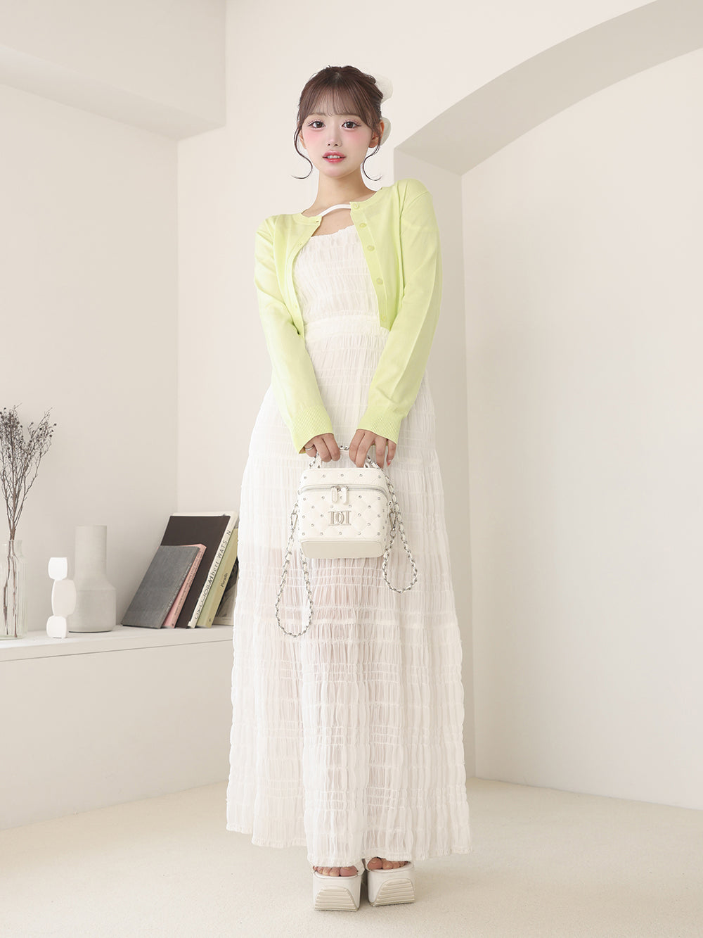モデル:158cm(着用サイズ:FREE 着用カラー:LIM)