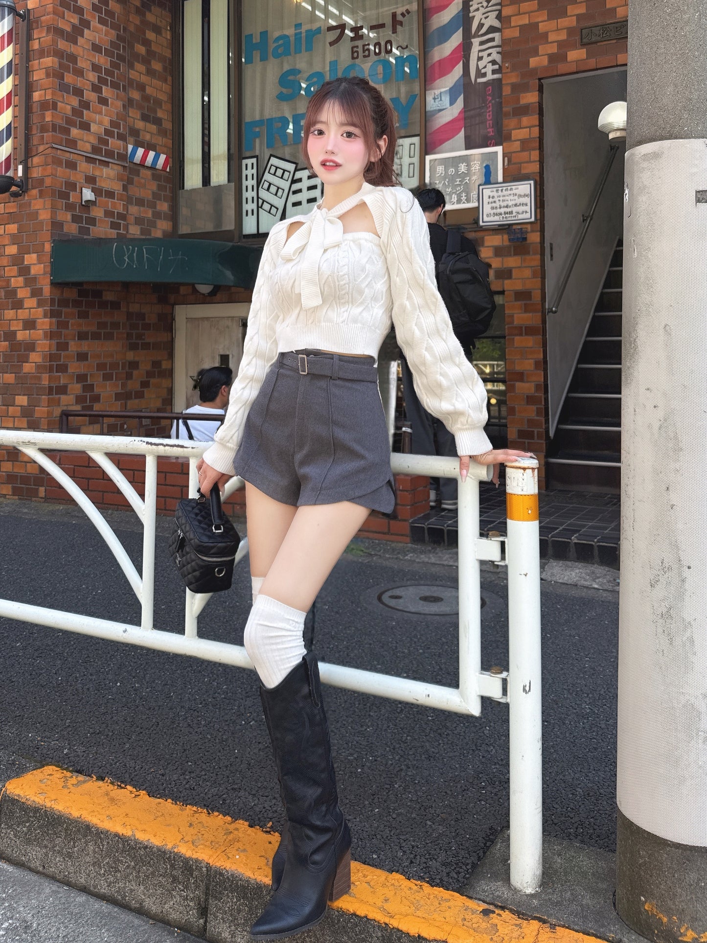 モデル:158cm(着用サイズ:FREE 着用カラー:WHT)